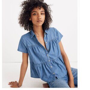 Madewell Denim Seamed Button-Down Shirt in Lang Wash Size Small